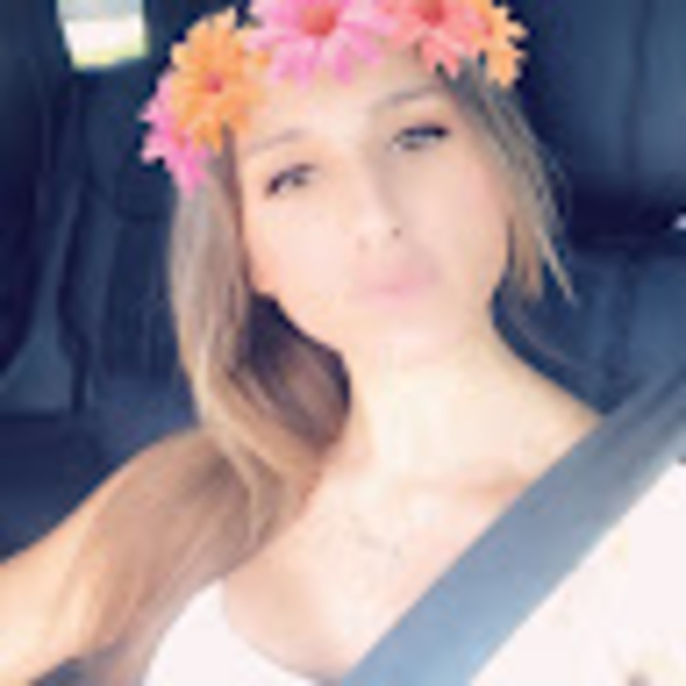 Meet your Posher, Manuela